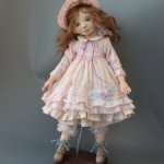 Кукла коллекционная. Эмили