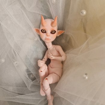 Маленький Бесёнок. Новая девочка на 1/12 теле