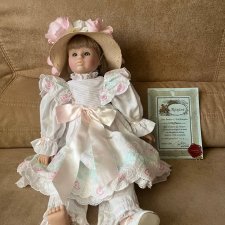 Кукла Roxanne Mundia Collection