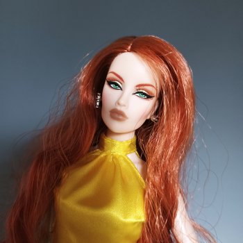 Рыжая, колючая...😁