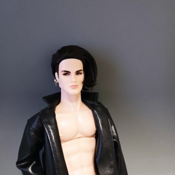 Глааамурный😄