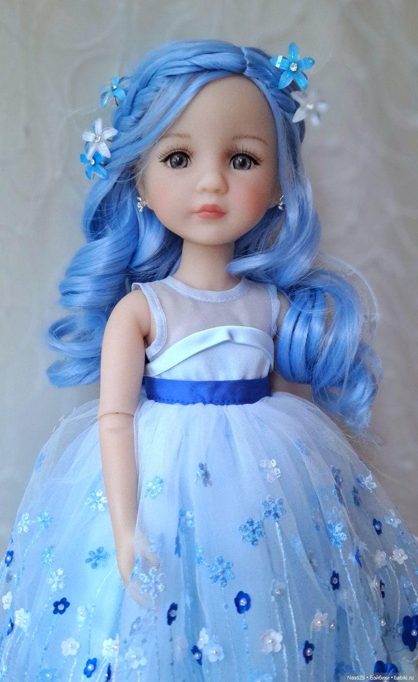 Вероника меняет образ — Куклы Ruby Red (Руби Ред) Fashion Friends: Siblies