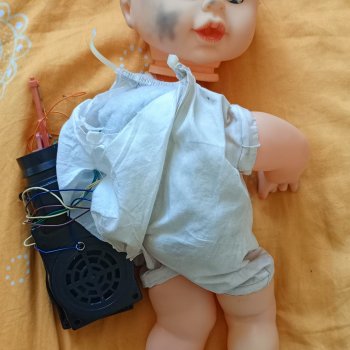 Помогите починить говорящего пупса