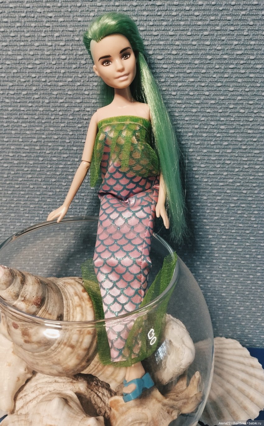 Барби Джойс русалка color reveal на теле Kurhn Барби Джойс русалка color reveal на теле Kurhn