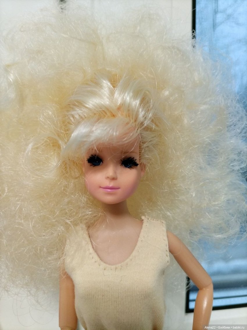 Бетти тонг на китайском шарнирном теле аналога Барби Бетти тонг на китайском шарнирном теле аналога Барби