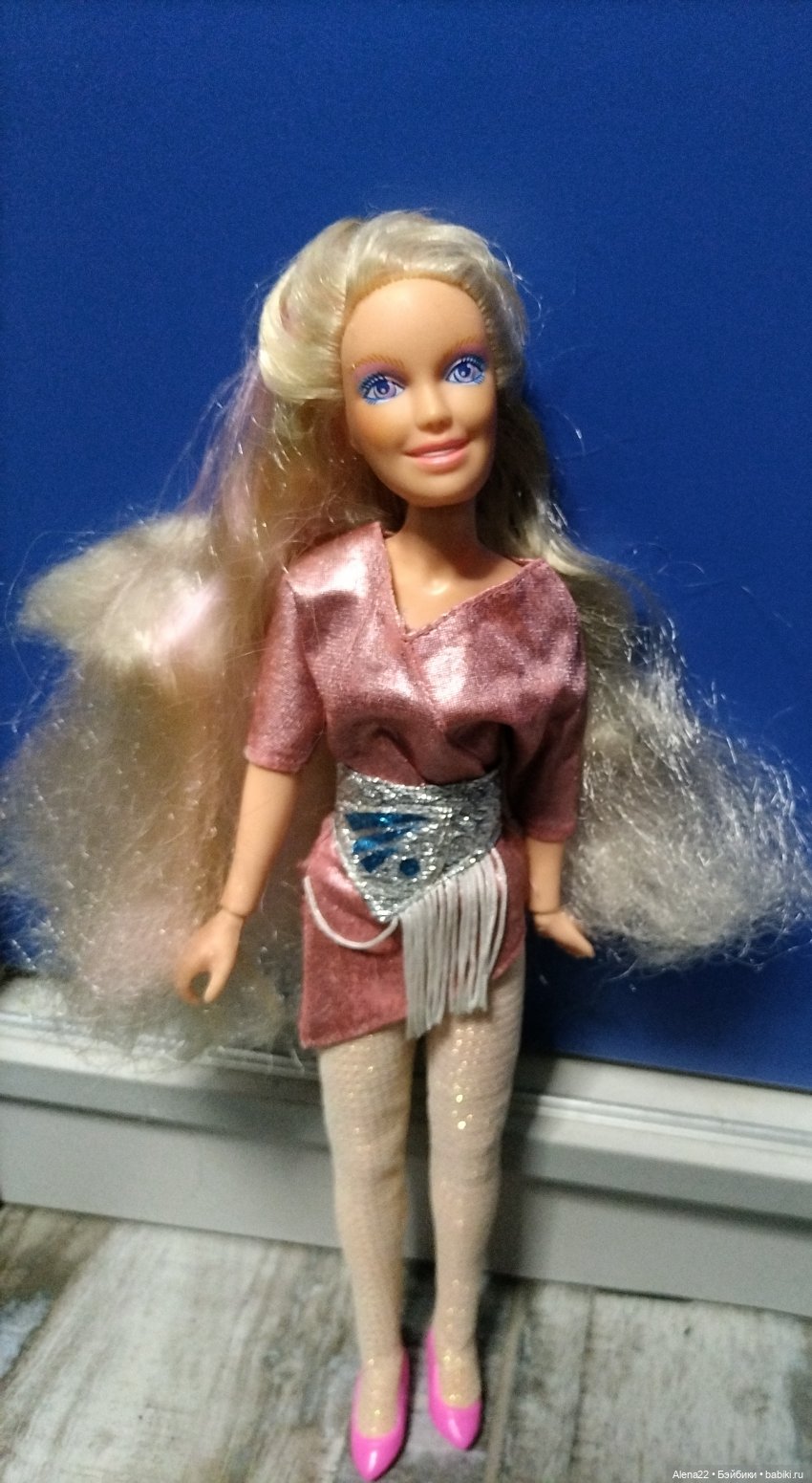 Ремонт шейного шарнира куклы Jem Hasbro Ремонт шейного шарнира куклы Jem Hasbro