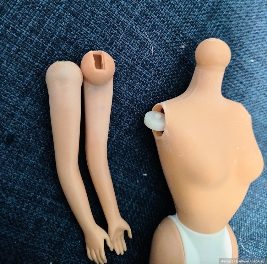 Снять руки с куклы Вэнди 90х