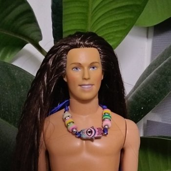 Винтажный Кен и его новая жизнь после исцеления. Как снять голову Кену 90х, устройство шейного шарнира