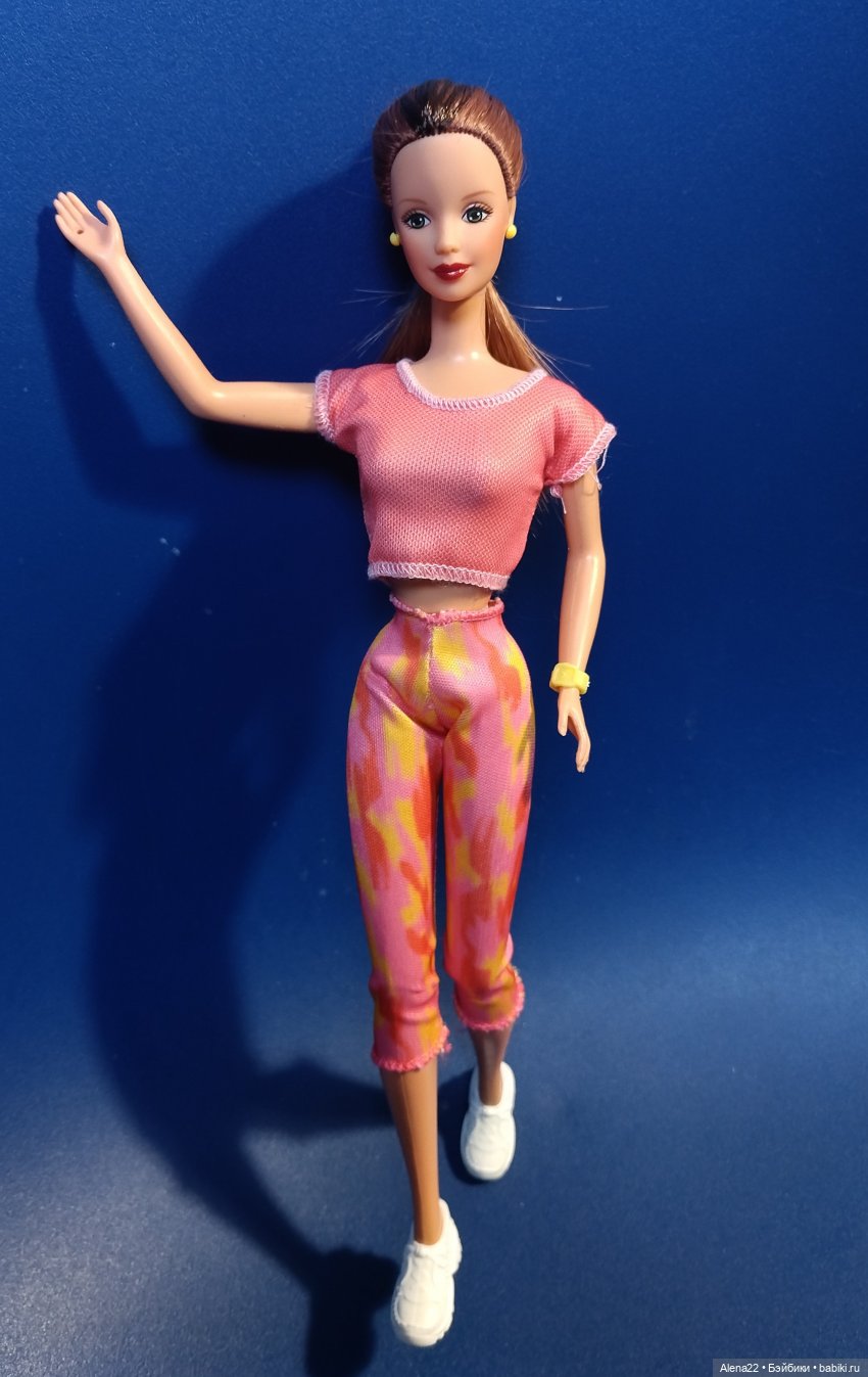 Barbie Pretty in plaid 1998