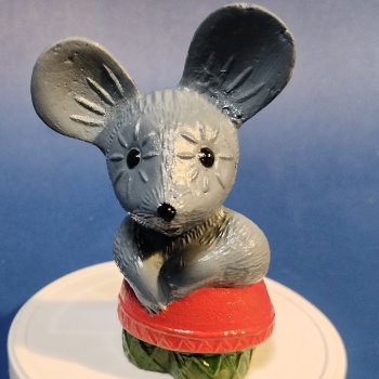 Резиновая мышка-норушка из далёкого детства