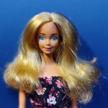 Барби Sun Gold Malibu- старушка, которая еще поживет
