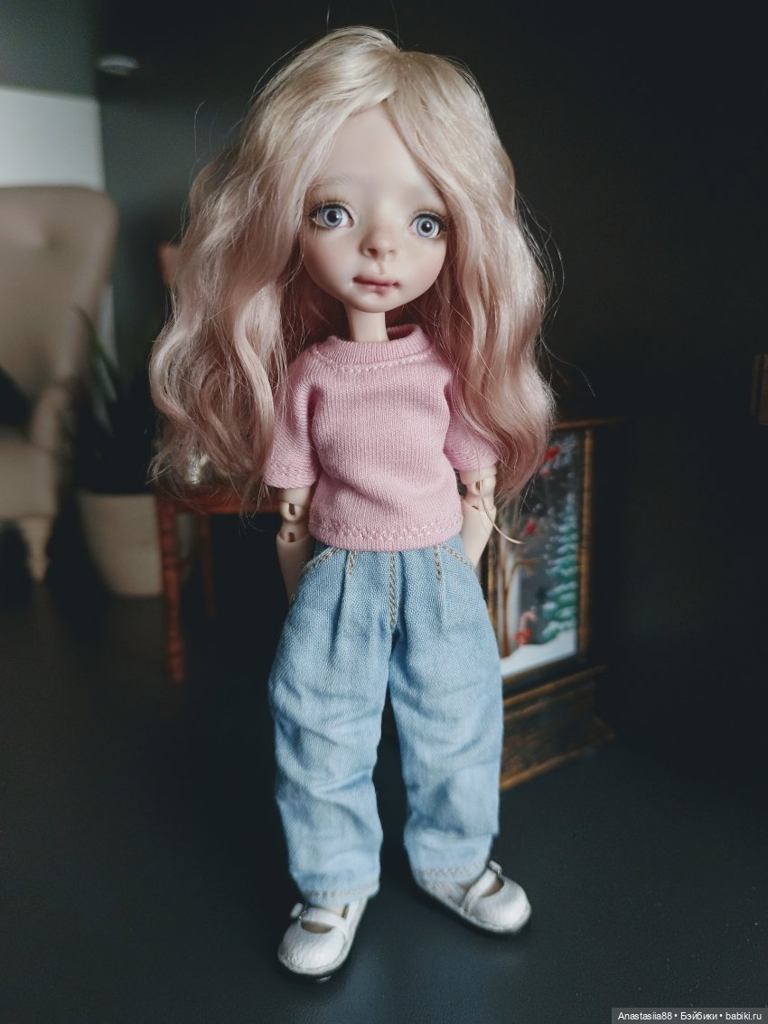 Нужна помощь: как закрепить парик на голове куклы