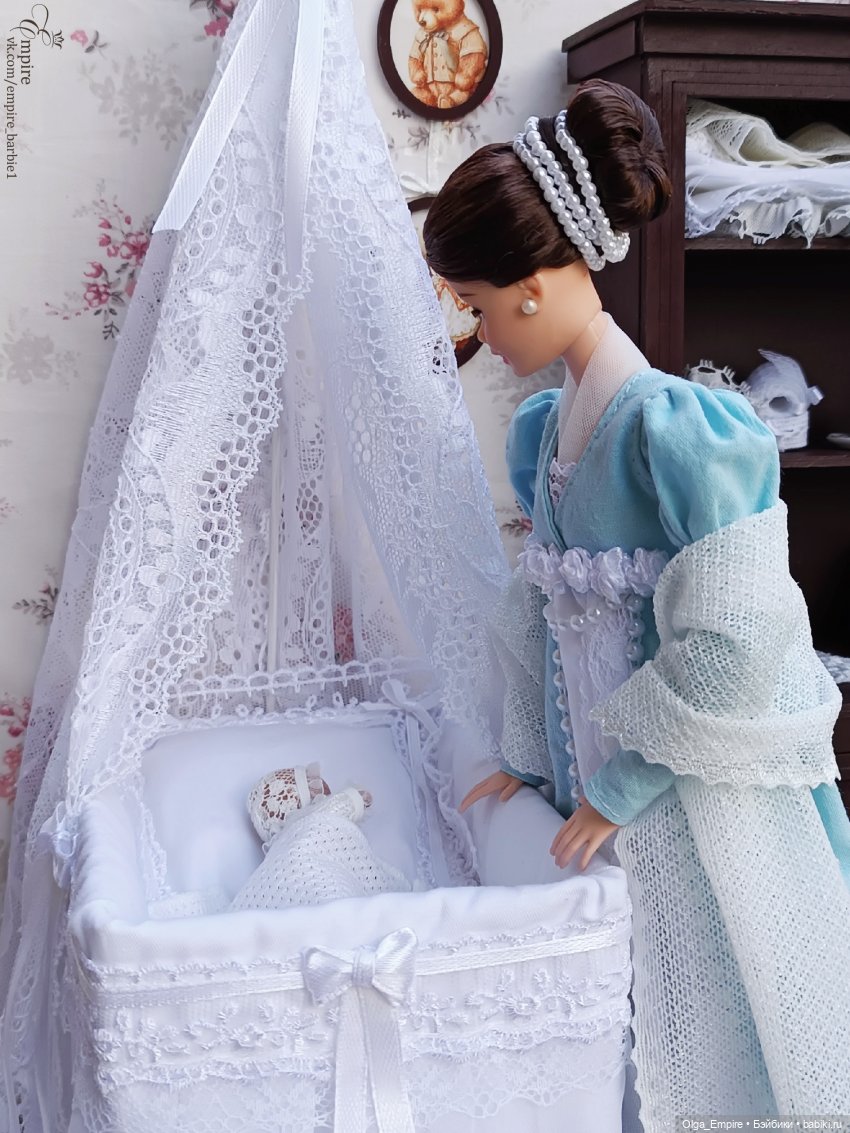 Детская кроватка 19 века — Мебель для кукол и домиков: фото