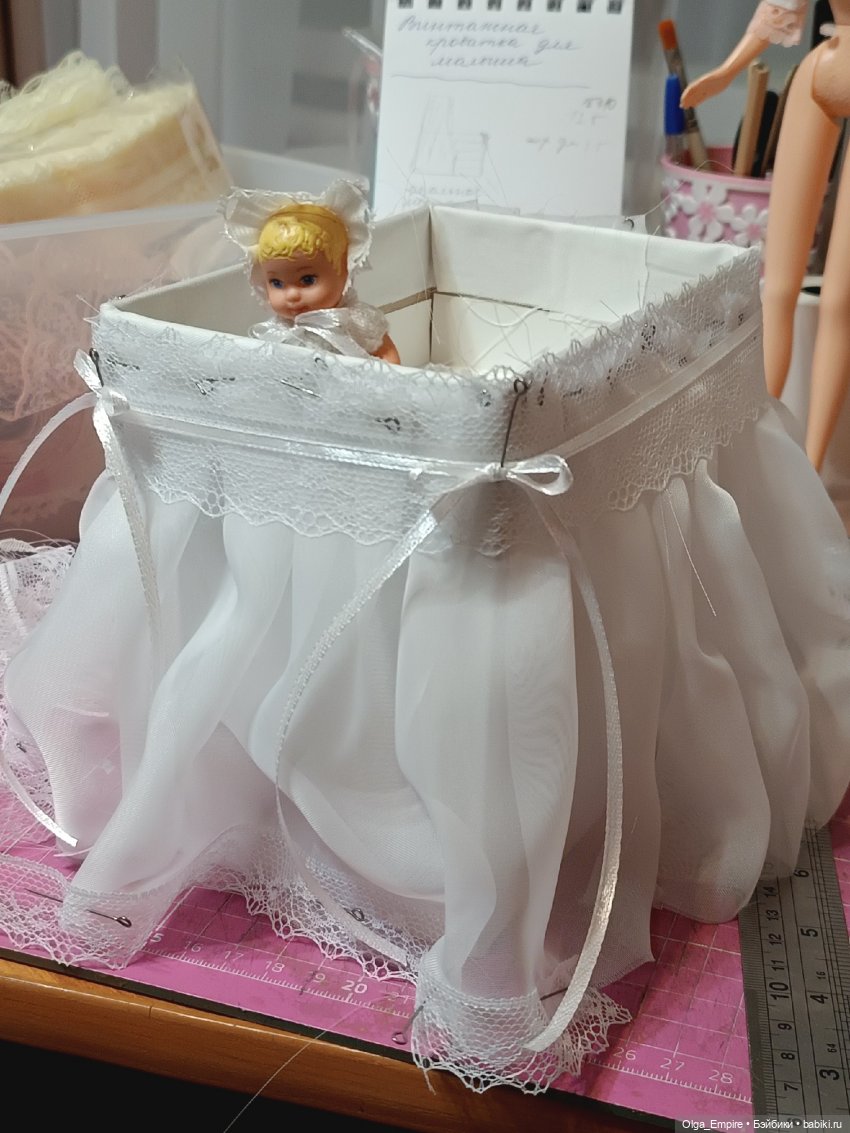 Детская кроватка 19 века — Мебель для кукол и домиков: фото (фото 5)