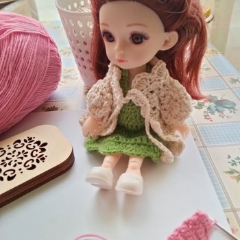 Вяжем в среду. Майские обновки для Лу.