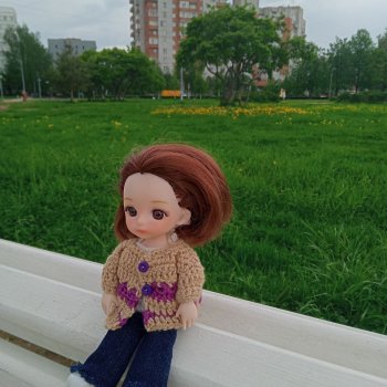 Майская прогулка с Мией под дождем