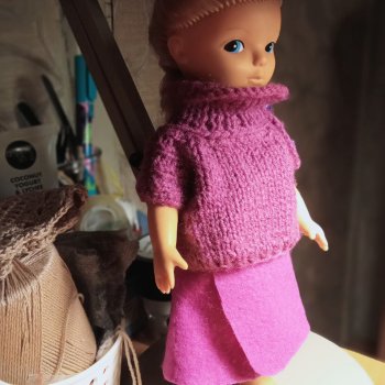 Новенькая кукла-хитруля ГДР Элис