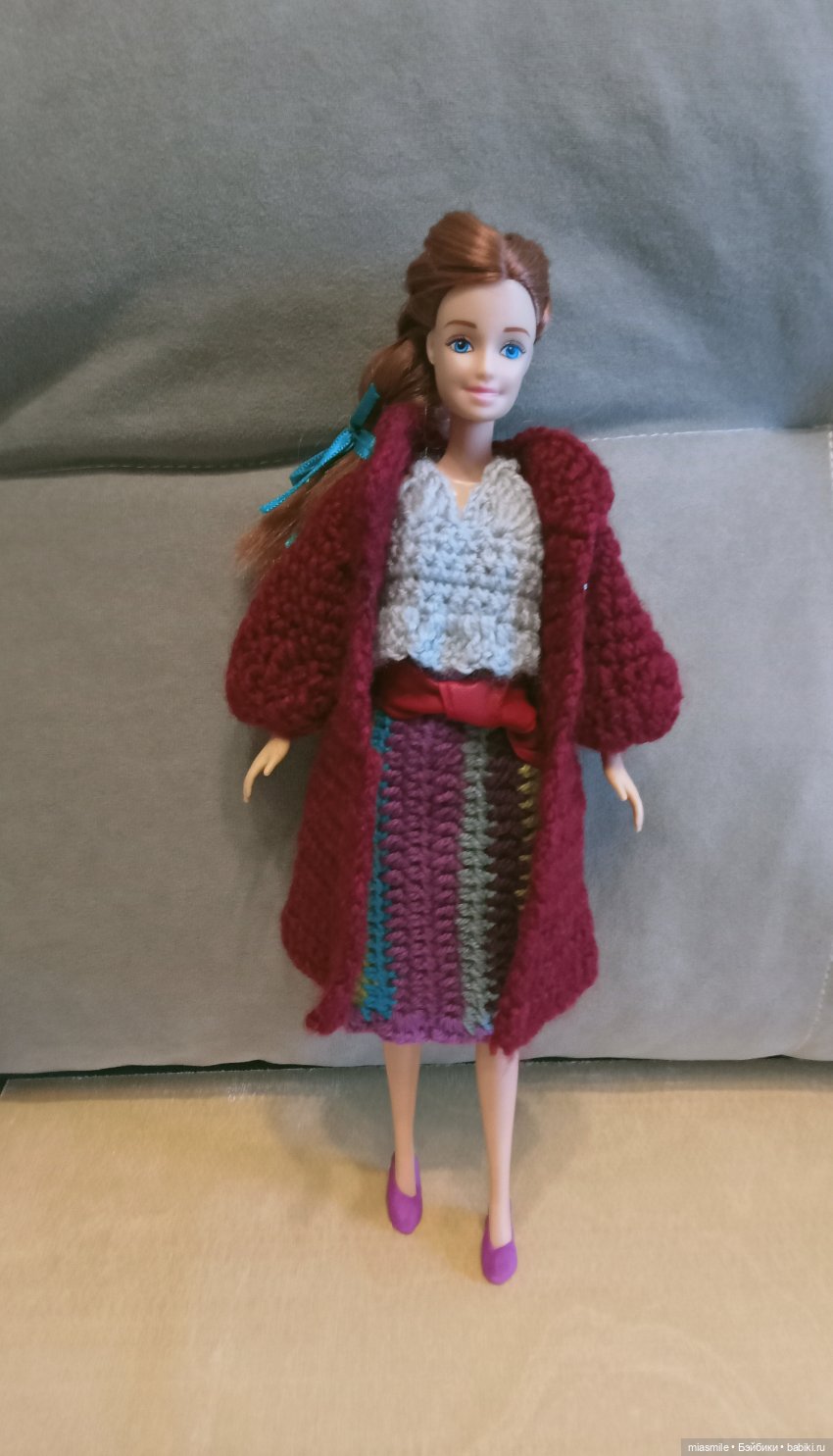 вязаная одежда для кукол типа Барби