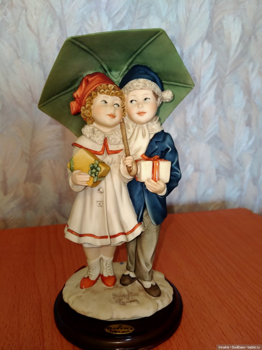 Потрясающая находка на мусорке в Москве (фото 6)