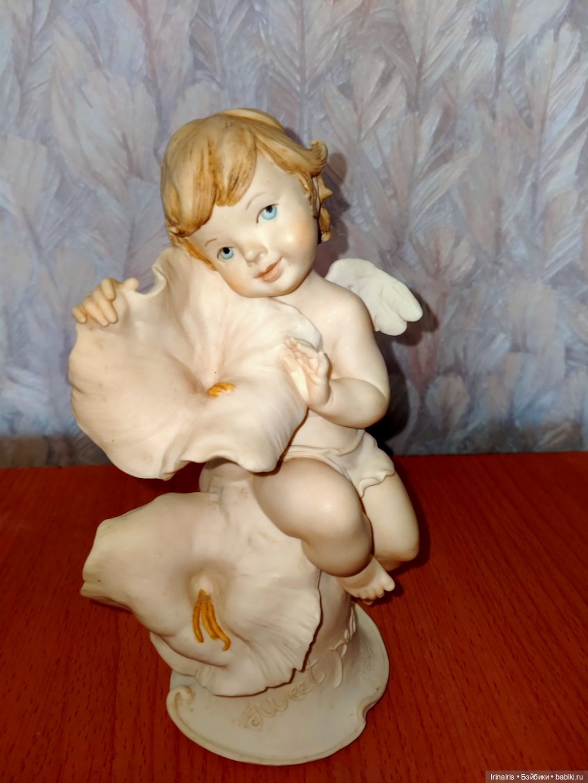 Потрясающая находка на мусорке в Москве (фото 2)