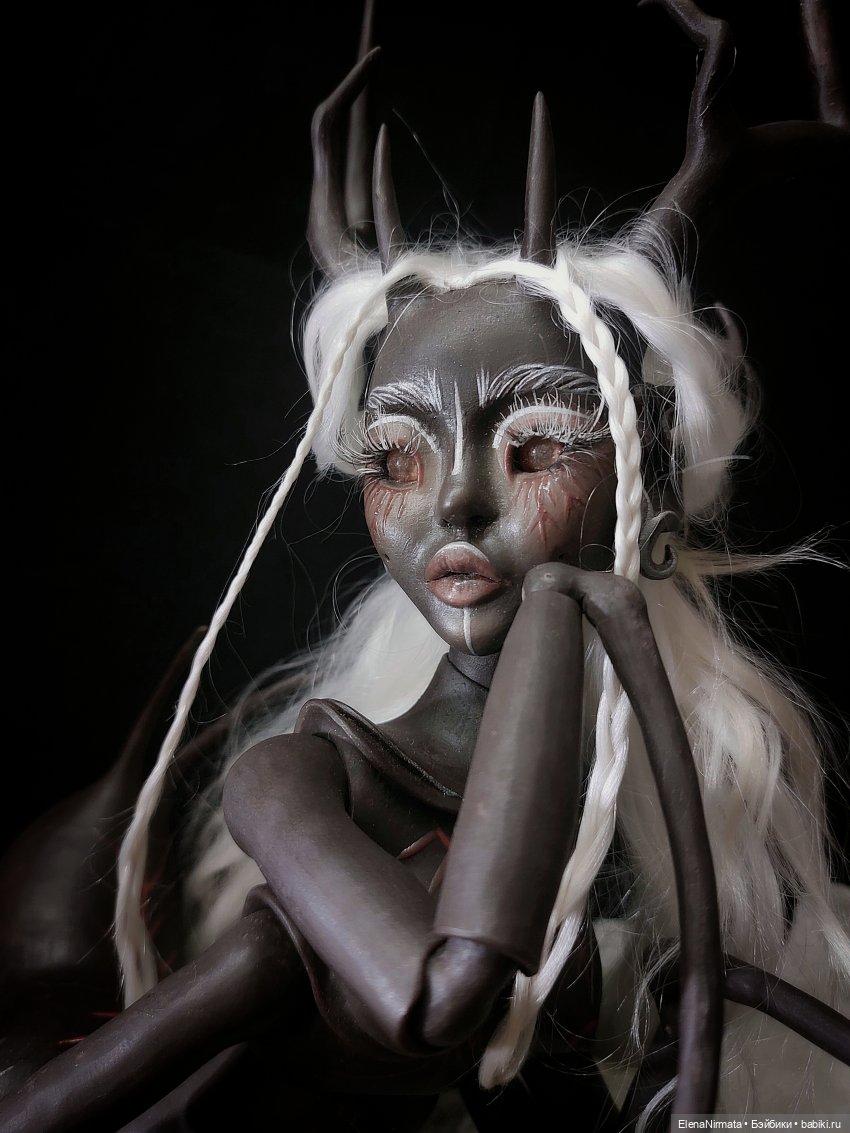 Тёмная Паучиха🕷 — Авторские шарнирные куклы своими руками: лепка (фото 4)