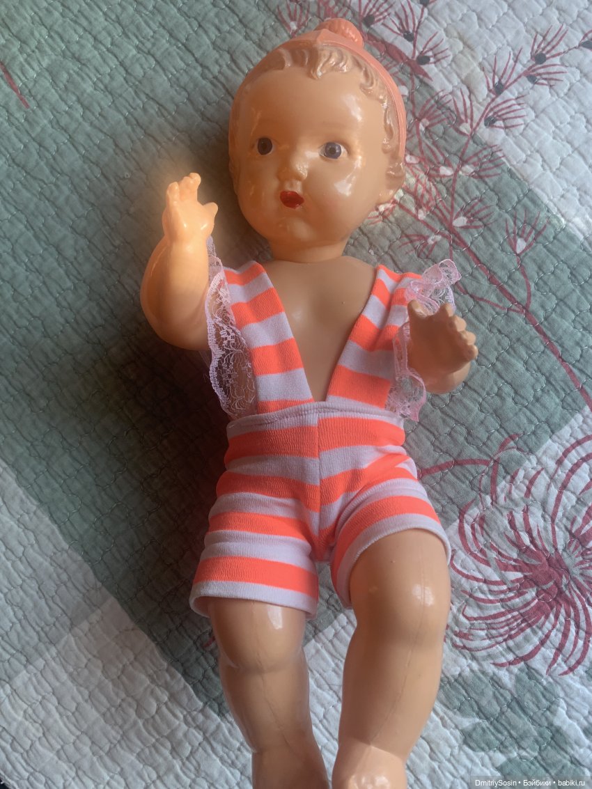 У меня тоже такой пупс есть.Я рада что его создала знаменитая художница.Теперь буду знать и помнить.
