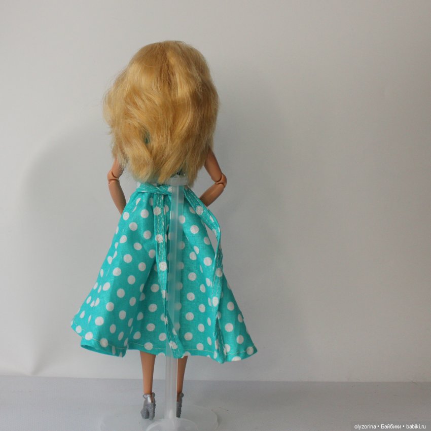Три платья — Одежда и обувь для кукол своими руками: фото (фото 4)