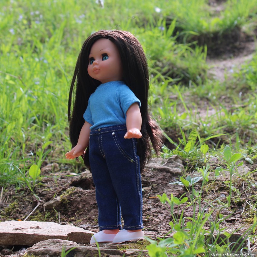 Эля на первой прогулке — Российские куклы Весна (фото 4)
