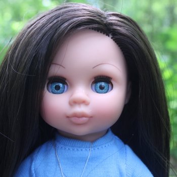 Эля на первой прогулке.