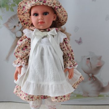 Помощница Каролина