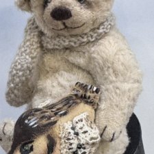 Мишутка  с птичкой