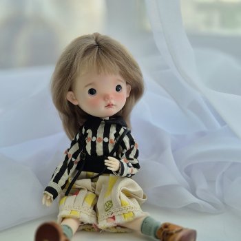 Кукла от HoneyHoney Doll