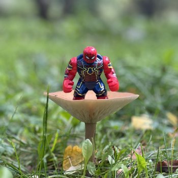 Прогулка с сыном в парке или удивительные приключения героев Marvel