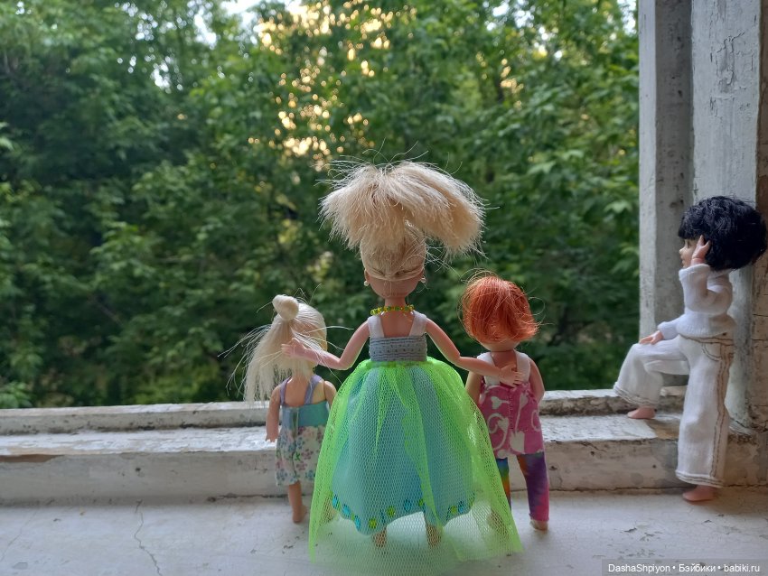 Перед прогулкой 🏠🌿 — Куклы Barbie (Барби): Looks (фото 9)