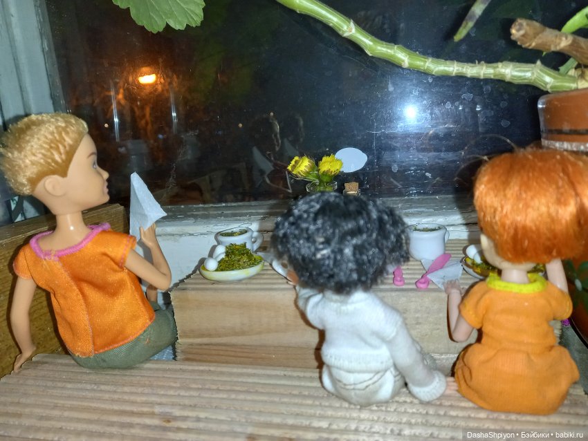 🌱Апрельская прогулка возле ёлочек🌲🌼