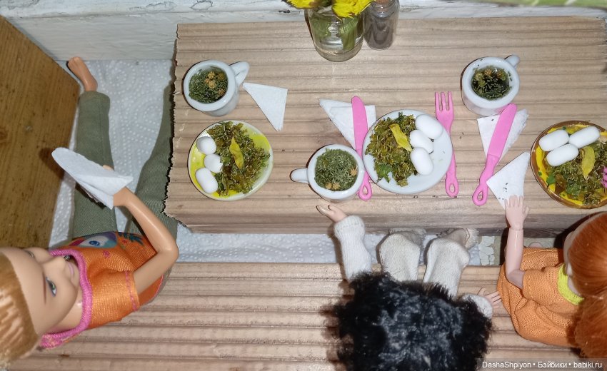 🌱Апрельская прогулка возле ёлочек🌲🌼