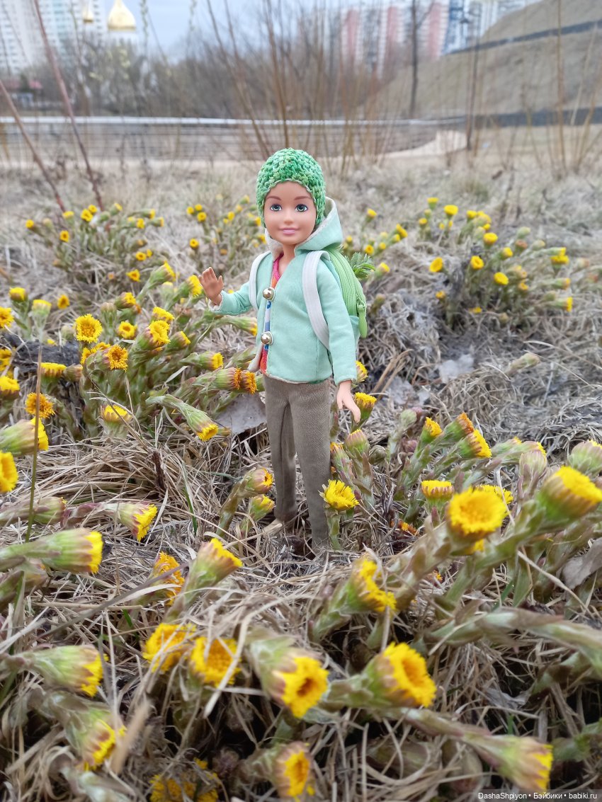 🌱Апрельская прогулка возле ёлочек🌲🌼