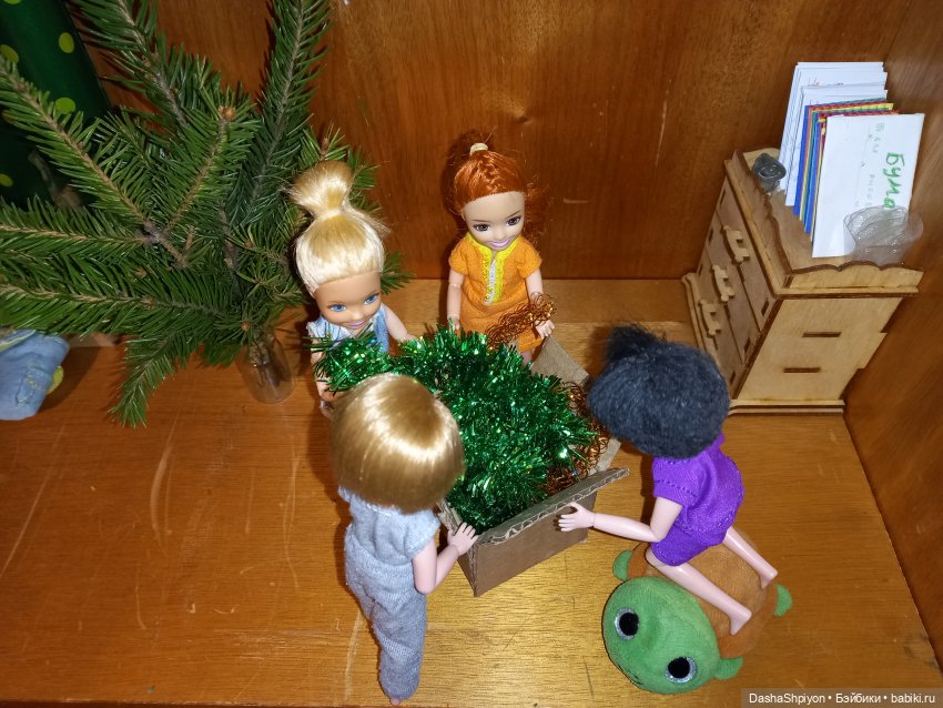 🎄 Компания наряжает ёлку на Новый Год 🌲🎊