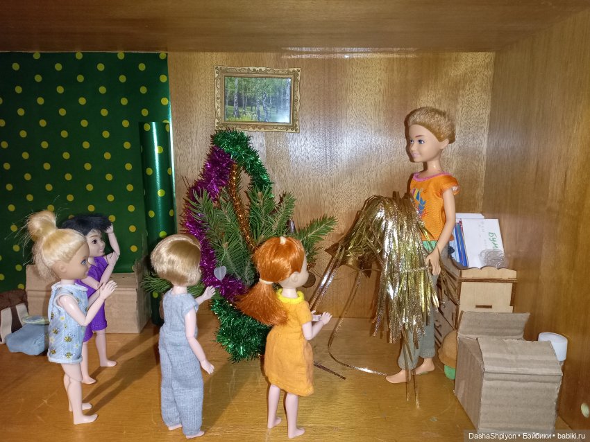 🎄 Компания наряжает ёлку на Новый Год 🌲🎊