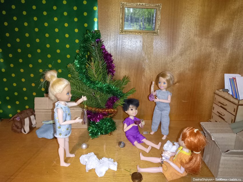 🎄 Компания наряжает ёлку на Новый Год 🌲🎊