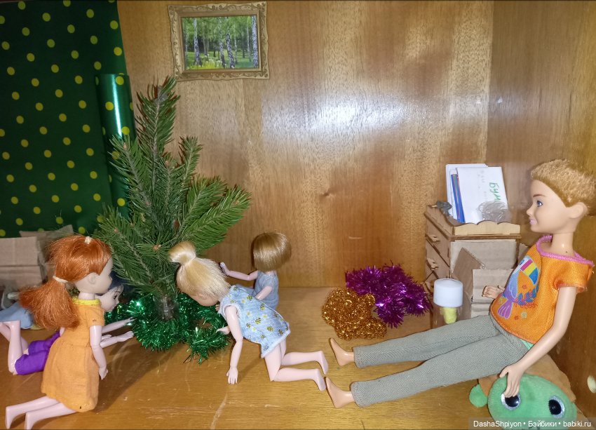 🎄 Компания наряжает ёлку на Новый Год 🌲🎊