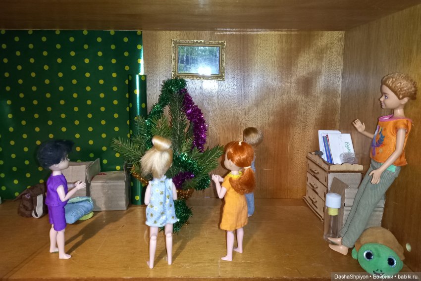 🎄 Компания наряжает ёлку на Новый Год 🌲🎊