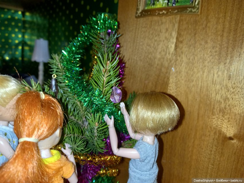 🎄 Компания наряжает ёлку на Новый Год 🌲🎊