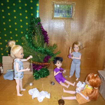 🎄 Компания наряжает ёлку на Новый Год 🌲🎊