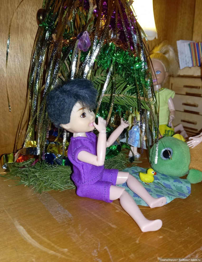 💗 Игра возле новогодней ёлки 🎄🦖