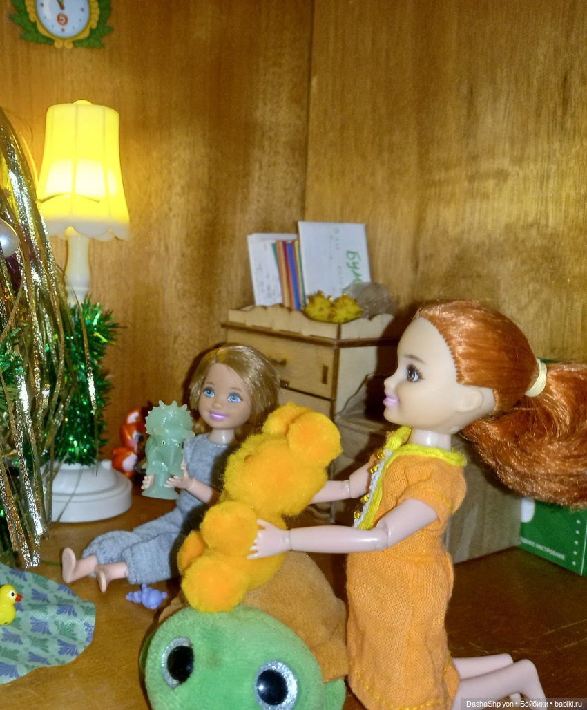 💗 Игра возле новогодней ёлки 🎄🦖 (фото 3)