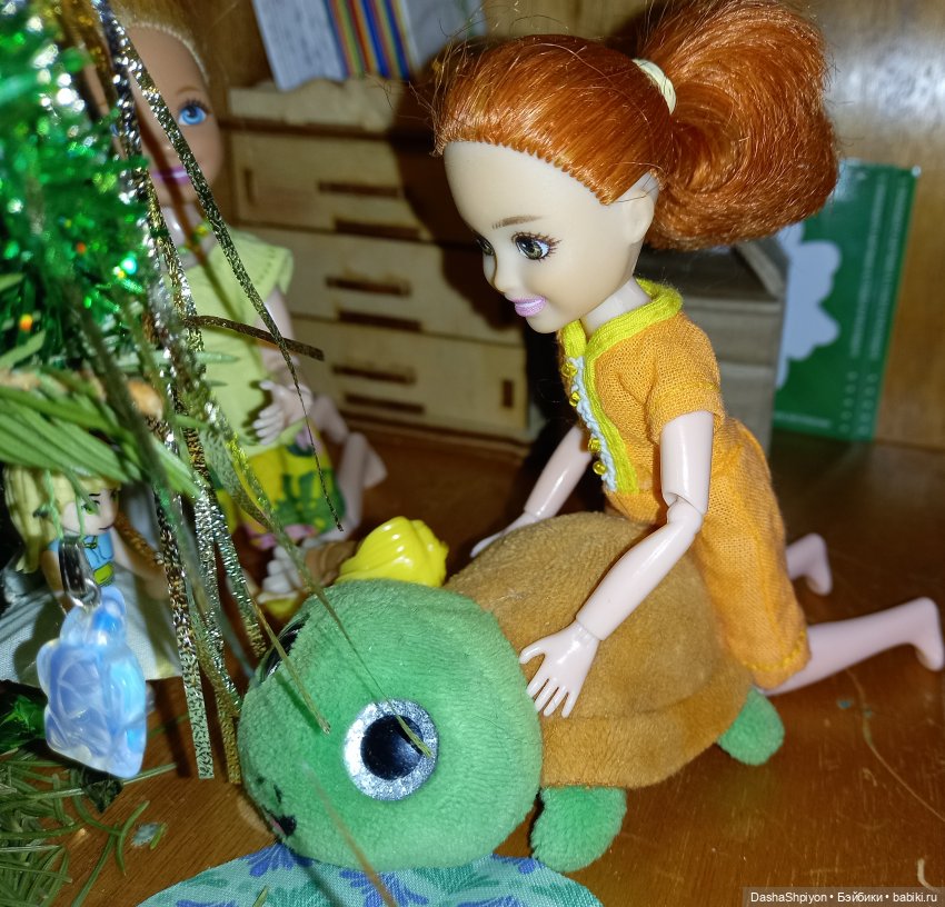 💗 Игра возле новогодней ёлки 🎄🦖