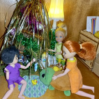 💗 Игра возле новогодней ёлки 🎄🦖