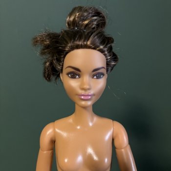 Норм или стрём? :))) Скейтбордистка лечит остеохондроз