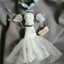 Романтичное платье для барби